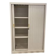 Armoire à rideaux d'occasion beige - Arféo